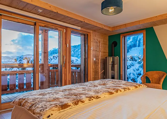 Nouveau ! Chalet Octopussy Avec Jacuzzi Et Sauna, 4 Chambres Pour 8 Personnes