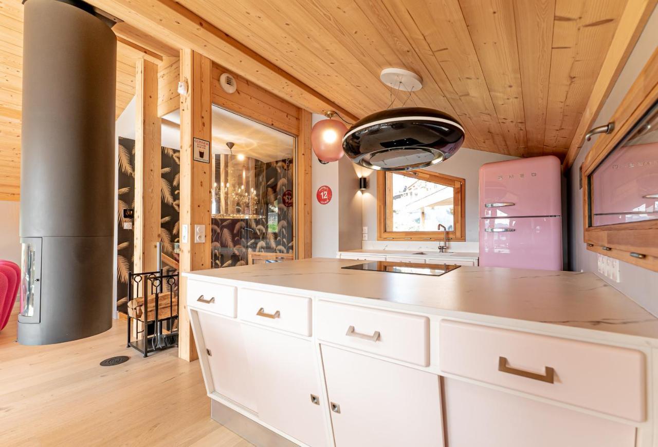 Nouveau ! Octopussy Avec Jacuzzi Et Sauna, 4 Pour 8 Personnes Chalet
