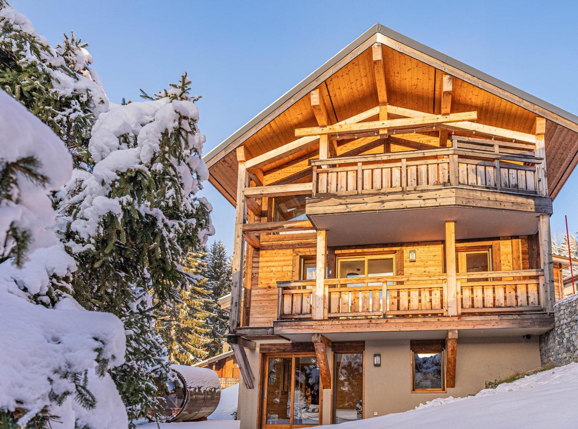 Nouveau ! Octopussy Avec Jacuzzi Et Sauna, 4 Pour 8 Personnes Chalet
